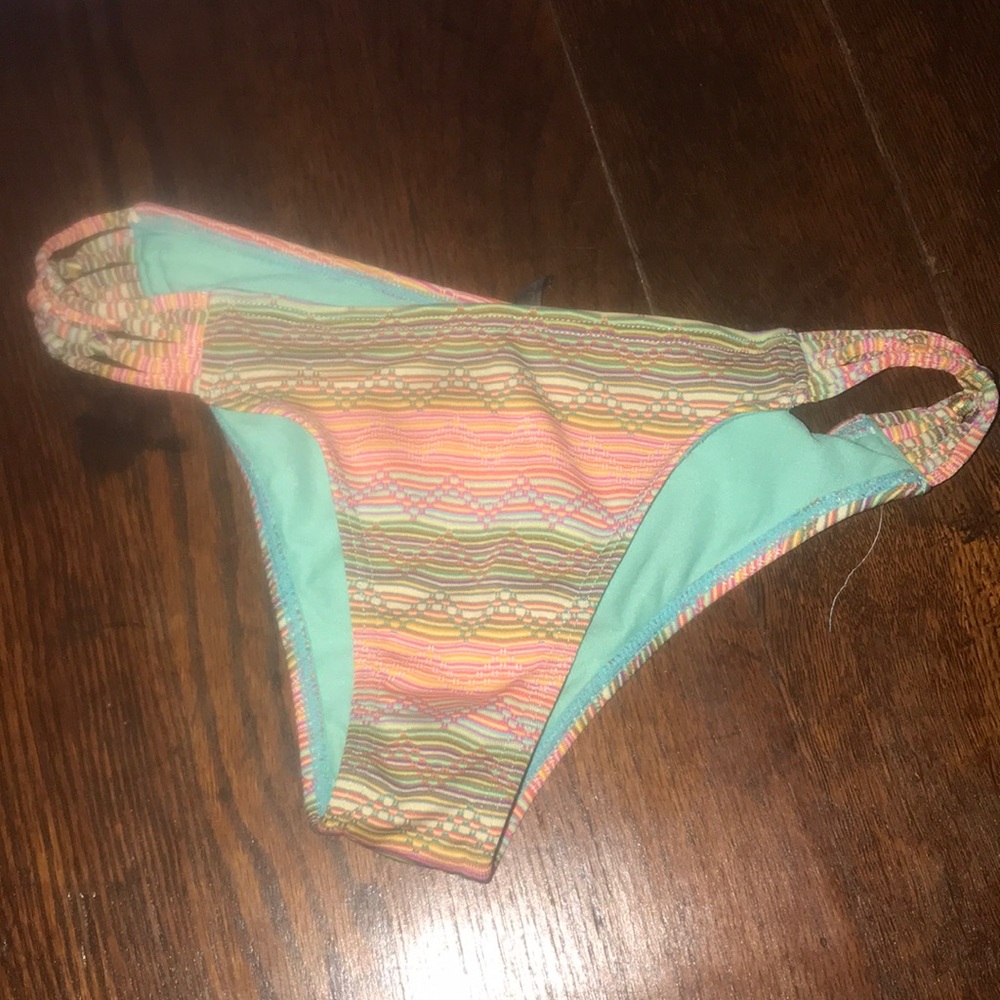 M 🏄🏻‍♀️ O’Neill Bikini Bottom 🏄